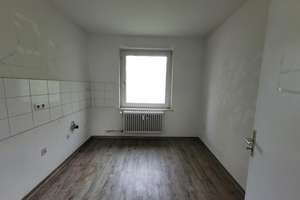 Bad Godesberg. 2-Zi.-Whg. mit Balkon - provisionsfrei – Theodor-Heuss-Straße 17, 53177 Pennenfeld, Bonn – Vorschaubild 8