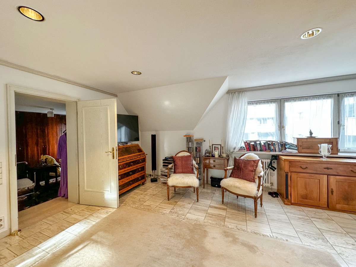 Immobilie in Friedrichshafen - Attraktive Wohnung mit Praxis in Friedrichshafen–Vielseitige Nutzungsmöglichkeiten nahe dem Bodensee - Bild 14