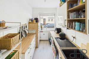 Kompakte 3-Zimmer-Wohnung mit Balkon und Einbauküche in Magdeburg-Stadtfeld-Ost – Magdeburg – Vorschaubild 2
