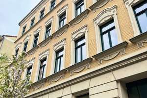 Renoviert I Balkon I Tageslichtbad mit Wanne I geräumige Küche mit Einbauküche I Aufzug – Weißestraße 15, 4299 Stötteritz, Leipzig – Vorschaubild 1