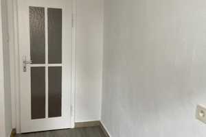 Frisch renovierte 2-Raum-Wohnung mit Balkon in Stuttgart – Stuttgart – Vorschaubild 9