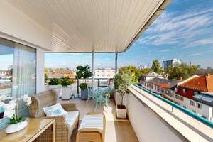 Komfortable Drei-Zimmer-Penthousewohnung mit Skylineblick und zwei Tiefgaragenplätzen – 60528 Niederrad, Frankfurt am Main – Vorschaubild 6