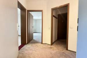 Bezugsfreie 2-Zimmerwohnung mit Balkon unweit vom Aachener Dom – Die vollständige Adresse der Immobilie erhältst du vom Anbieter., 52062 Lindenplatz, Aachen – Vorschaubild 2