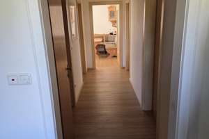3-Zimmer-Wohnung mit Balkon und Terrasse in Augsburg-Haunstetten – Die vollständige Adresse der Immobilie erhältst du vom Anbieter., 86179 Haunstetten-Nord, Augsburg – Vorschaubild 3