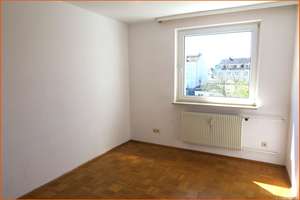 Große Drei-Zimmer-Eigentumswohnung am Geestemünder Neumarkt mit Fahrstuhl – Neumarktstraße 10, 27570 Geestemünde, Bremerhaven – Vorschaubild 11