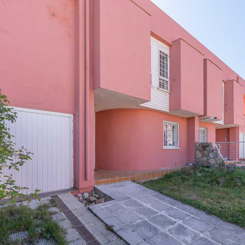 Reihenhaus zum Verkauf in der Calle Cantueso