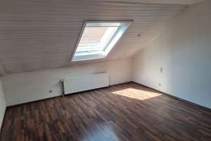 Helle gemütliche Dachgeschoßwohnung, 2,5 Zimmer, Küche, Wannenbad – Die vollständige Adresse der Immobilie erhältst du vom Anbieter., 55118 Neustadt, Mainz – Vorschaubild 17