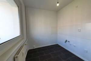 **FRISCH RENOVIERT** hübsche Singlewohnung mit Balkon // ab 01.05.2026 – Jupiterstraße 25, 4205 Grünau-Nord, Leipzig – Vorschaubild 5