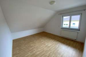 Großes EFH bzw. MFH in Obermohr  326m2, 9 Schlafzimmer oder 4 WE – Im Woogfeld 18, 66879 Steinwenden – Vorschaubild 4