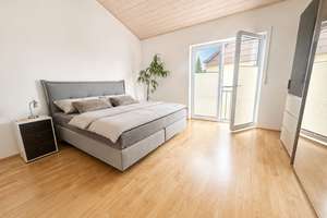 Moderne Single-Wohnung mit Balkon und Teilmöblierung in ruhiger Lage mit guter Verkehrsanbindung! – Waxensteinstr. 0, 86161 Hochzoll-Nord, Augsburg – Vorschaubild 3