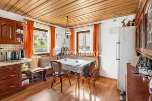 Charmantes 3-Parteienhaus in ruhiger Hanglage – teils vermietet, mit Garten & Terrasse – Die vollständige Adresse der Immobilie erhältst du vom Anbieter., 84048 Mainburg – Vorschaubild 4
