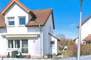 Erstbezug nach Renovierung in beliebter Lage – hochwertig ausgestattetes Reiheneckhaus mit Garten un – Immergrünweg 10, 89542 Heidenheim (Kreis) – Vorschaubild 2
