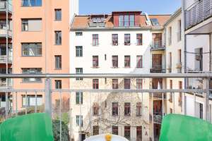 Winsstraße: Wunderschöne Altbauwohnung mit Balkon, hohe Decken, Tageslichbad, ruhige Innenhoflage – Winsstraße 59, 10405 Prenzlauer Berg, Berlin – Vorschaubild 5
