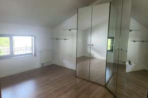 Im Grünen gelegene großzügige  Terrassenwohnung mit weitem Ausblick in einem 2-Fam. Architektenhaus – Die vollständige Adresse der Immobilie erhältst du vom Anbieter., 64291 Arheilgen, Darmstadt – Vorschaubild 9