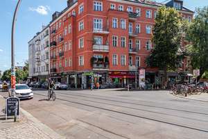 ***Altbauwohnung + Dachrohling - bezugsfrei, möbliert, ruhig*** – Libauer Straße 23, 10245 Friedrichshain, Berlin – Vorschaubild 2