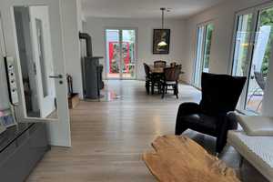 Schönes Einfamilienhaus in zentraler Lage mit eingewachsenem Garten und niedrigem Energieverbrauch – Starnberg (Kreis) – Vorschaubild 7