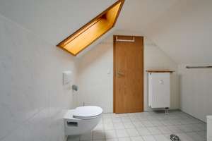 Wohnkomfort über den Dächern – Dachgeschosswohnung mit Galerie und Balkon – Die vollständige Adresse der Immobilie erhältst du vom Anbieter., 71336 Waiblingen – Vorschaubild 20
