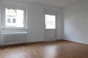 Bezugsfertige 3-Zimmerwohnung mit Balkon in ruhiger und grüner Lage... – Henschelstr. 2, 47229 Duisburg – Vorschaubild 2