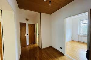 4-Zimmer WG-vermietete Wohnung in Düsseldorf-Eller – ca. 1.850 € Warmmiete – Die vollständige Adresse der Immobilie erhältst du vom Anbieter., 40231 Eller, Düsseldorf – Vorschaubild 2