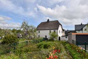Einfamilienhaus mit großem Garten und Garage in Schwarzenbach an der Saale – Hof (Kreis) – Vorschaubild 6