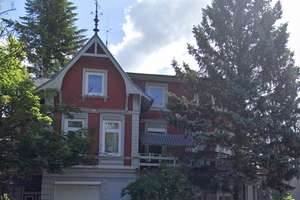 Zinshaus in Hamburg Niendorf, 4 Whg., 1 Gewerbeeinheit u. 2 Garagen, WEG-Teilung, zum Verkauf!