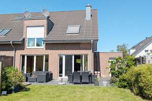Familientraum in begehrter Wohnlage fußläufig zum Rhein und nahe der ISD – Die vollständige Adresse der Immobilie erhältst du vom Anbieter., 40474 Lohausen, Düsseldorf – Vorschaubild 3