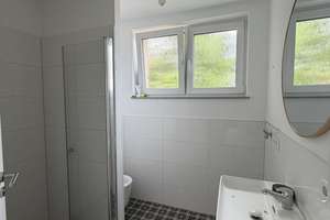 Helle, großzügige 4 Zimmer-Wohnung mit  Gäste-WC – Am Badezentrum 154, 47800 Bockum, Krefeld – Vorschaubild 3