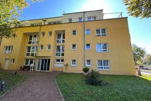 Lichtdurchflutete, barrierefreie Seniorenwohnung in Daxlanden – mit Einbauküche und Loggia