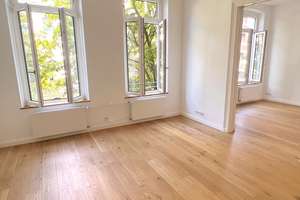 ** BEL ETAGE IN UNTERBILK * SINGLE WOHNUNG IM KERSANIERTEN ALTBAU NÄHE LANDTAG & HAFEN** – Sedanstr. xx, 40217 Unterbilk, Düsseldorf – Vorschaubild 2