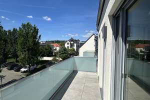 Exklusive 3-Raumwohnung zur sofortigen Eigennutzung oder Kapitalanlage mit Tiefgaragenstellplatz! – Die vollständige Adresse der Immobilie erhältst du vom Anbieter., 1445 Radebeul – Vorschaubild 30