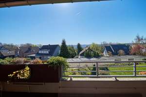 Helle 2-Zimmer-Wohnung mit Balkon und Weitsicht in Toplage! – Die vollständige Adresse der Immobilie erhältst du vom Anbieter., 42109 Uellendahl-Katernberg, Wuppertal – Vorschaubild 2