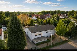 Family Home with Potential in a quiet Location in Marquardt