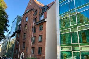 Eine Perle an der Elbe ... großzügige 3-Zimmer Altbauwohnung am Elbberg / Große Elbstraße 