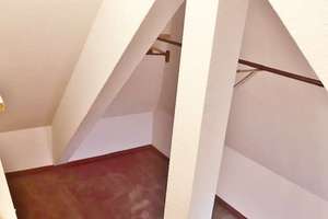 Interessante Dachgeschoss-Wohnung an der Ruhrallee – Ruhrallee 70, 45138 Huttrop, Essen – Vorschaubild 10