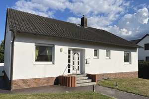***Hereinspaziert in! Gepflegter Bungalow in bevorzugter Wohnlage*** – Die vollständige Adresse der Immobilie erhältst du vom Anbieter., 31600 Uchte – Vorschaubild 1