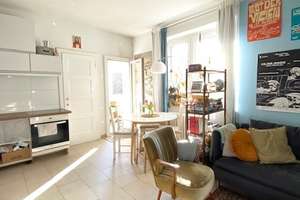 **ab 01.07.** sehr großzügige 2 Zimmerwohnung, Balkon, Wohnküche – Fröbelstr. 92, 47053 Hochfeld, Duisburg – Vorschaubild 2