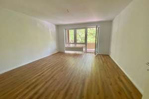 Sanierte 3,5-Zimmer-Wohnung mit Balkon und Einbauküche!! – Grelckstraße 34, 22529 Lokstedt, Hamburg – Vorschaubild 2
