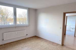 RESERVIERT! Sonnige 3-Zimmer-Familienwohnung, große Loggia, TG-Stellplatz, ca. 80m2 – Die vollständige Adresse der Immobilie erhältst du vom Anbieter., 81737 Neuperlach, München – Vorschaubild 14