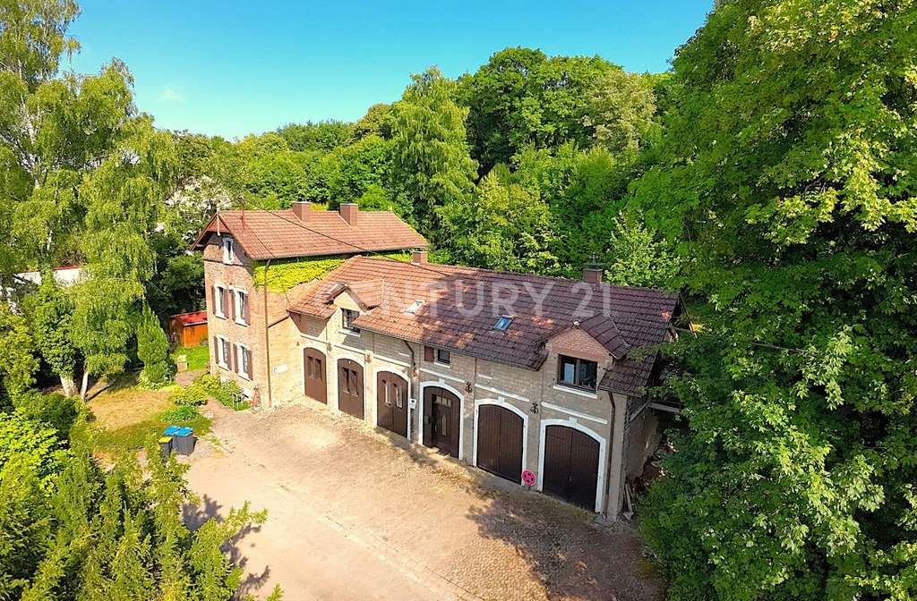 Immobilie in Sulzbach/Saar - Exklusives einzigartiges Anwesen, Idyllisch eingebettet in privilegierter allein Lage von Sulzbach - Bild 3