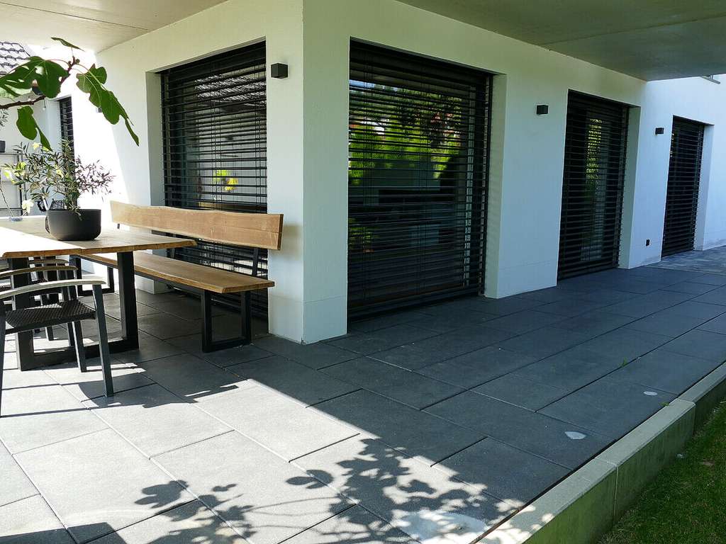 Immobilie in Hauzenberg - IHR NEUES TRAUMHAUS IN TRAUMLAGE: MODERNES EINFAMILIENHAUS MIT EIGENEM POOL NÄHE HAUZENBERG! - Bild 2