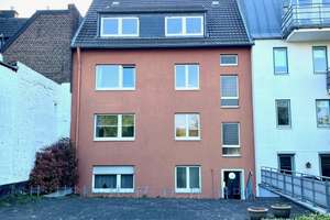 Schöne 4-Zimmer Wohnung mit Balkon im Herzen von Köln-Longerich – Heckweg 21, 50739 Longerich, Köln – Vorschaubild 2