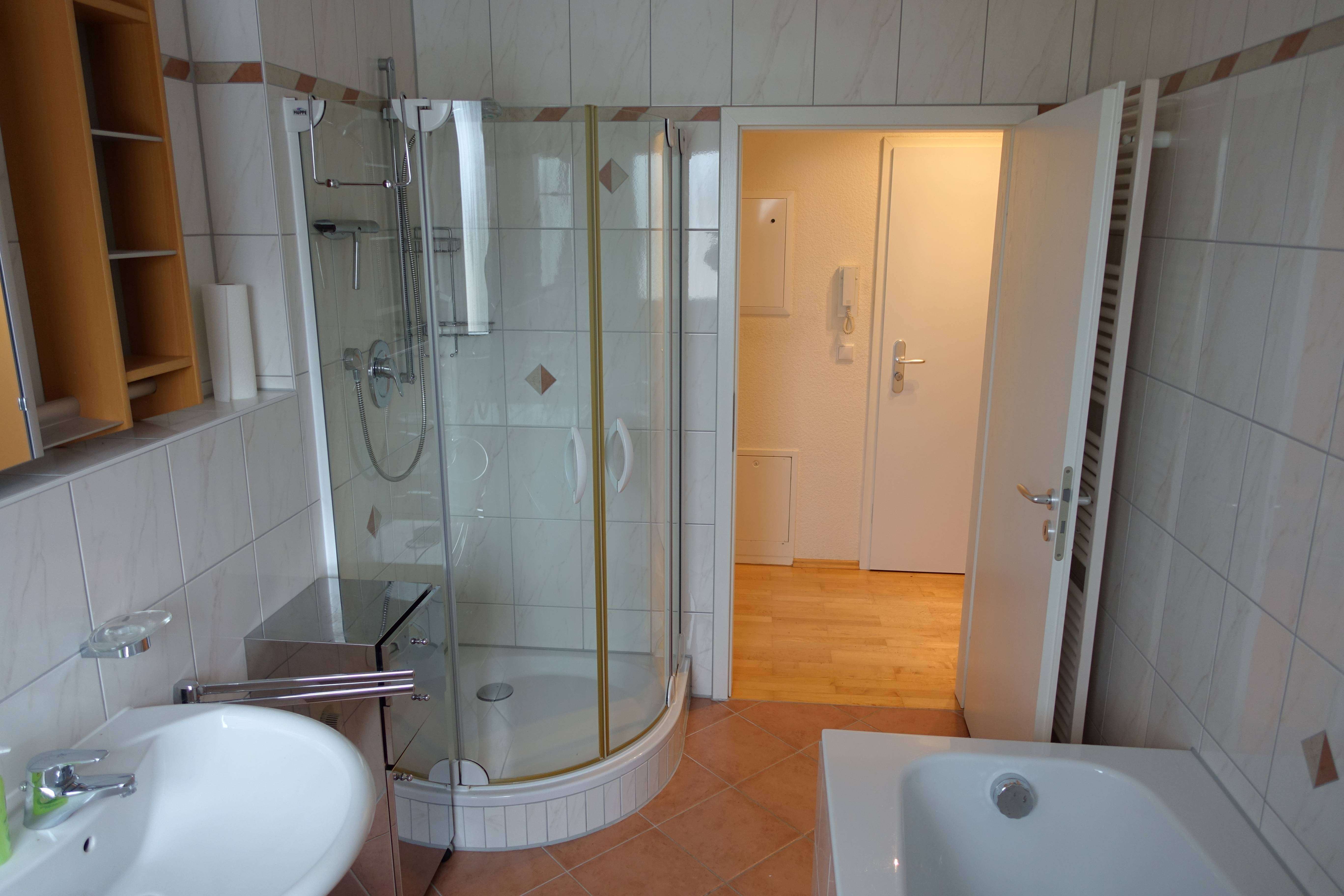 Immobilie in Buckenhof - Preisanpassung: 2-Zimmer-Penthouse-Wohnung mit gehobener Innenausstattung mit EBK in Ost-Erlangen - Bild 5