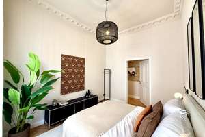 Erstbezug nach hochwertiger Design-Sanierung: Stilvolle 2,5-Zimmer-Altbauwohnung in der Torstraße – Torstraße 220d, 10115 Mitte (Ortsteil), Berlin – Vorschaubild 4