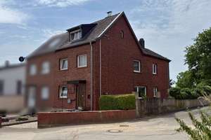 Ein Zuhause mit viel Raum und Ruhe! – Die vollständige Adresse der Immobilie erhältst du vom Anbieter., 52224 Stolberg (Rheinland) – Vorschaubild 2