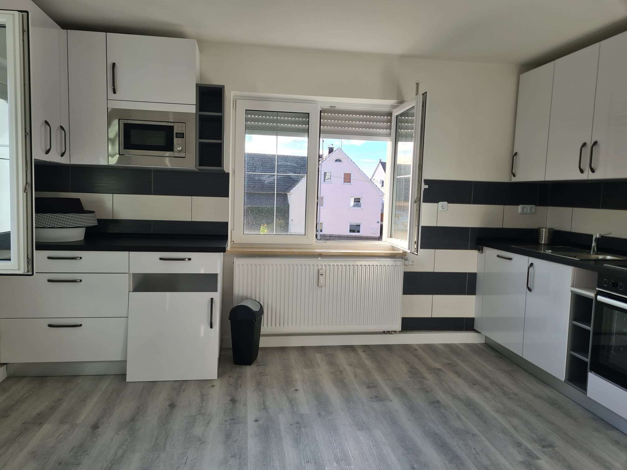 Immobilie in Hiltenfingen - 3 Familienhaus und stark renovierungsbedürftiges Einfamilienhaus - Bild 8