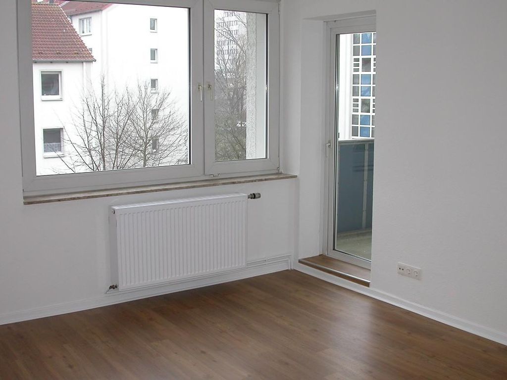 Freundliche 2-Zimmer-Wohnung mit Balkon in Ricklingen!