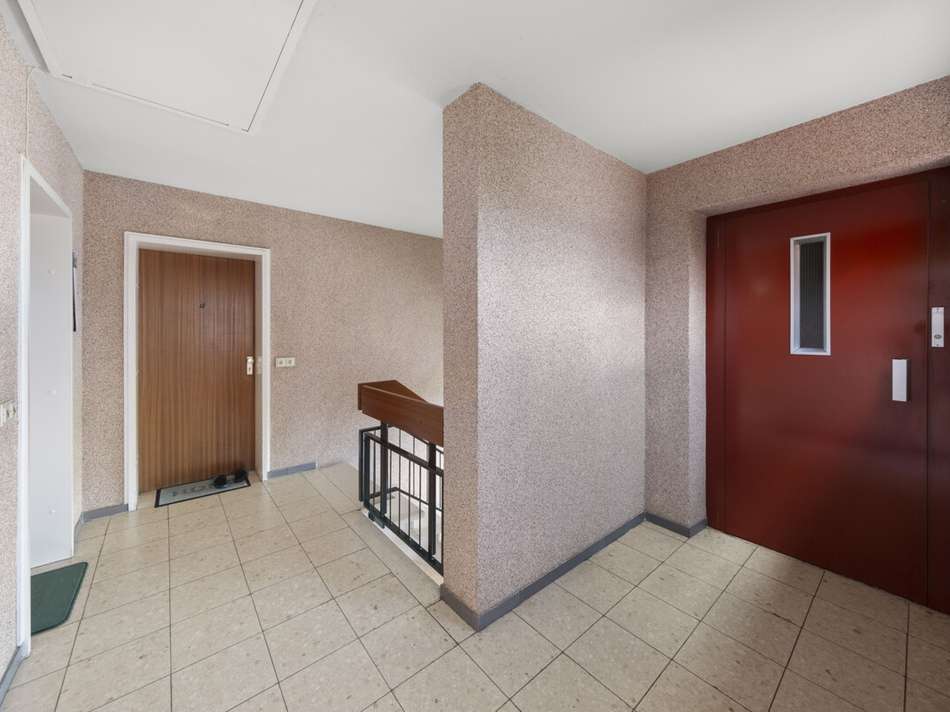 Hausflur mit Aufzug