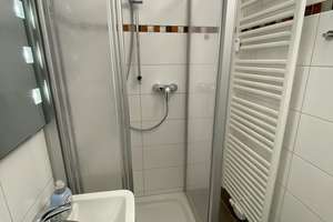 Möblierte Appartement in ruhiger Lage mit Balkon und Aufzug – Adlerstr. 46, 40882 Homberg, Ratingen – Vorschaubild 12