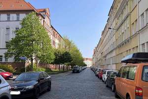 Renovierte 2-Zimmer-Wohnung mit Tageslichtbad