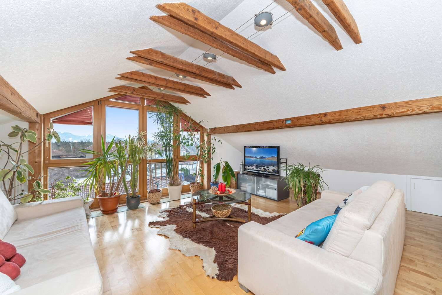 Immobilie in Bad Heilbrunn - Haus-in-Haus mit ultimativem Bergblick - 5-Zimmer Wohnung mit großem Privatgarten in ruhiger Lage - Bild 7